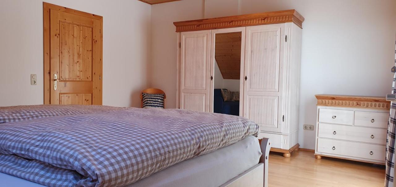 Ferienhaus Michael Бад Клайнкирххайм Екстериор снимка