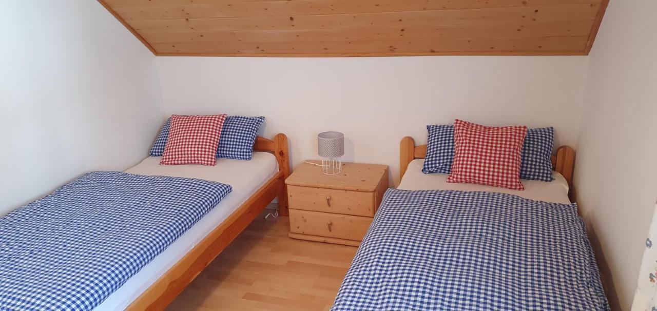 Ferienhaus Michael Бад Клайнкирххайм Екстериор снимка